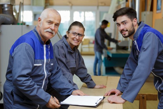 Il passaggio generazionale rappresenta una delle principali sfide per le PMI italiane, chiamate a garantire continuità imprenditoriale, occupazionale e produttiva.