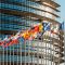 La proposta di revisione dell'ETS apre una nuova fase del negoziato europeo tra Commissione, Parlamento e Consiglio sul futuro del mercato delle emissioni.