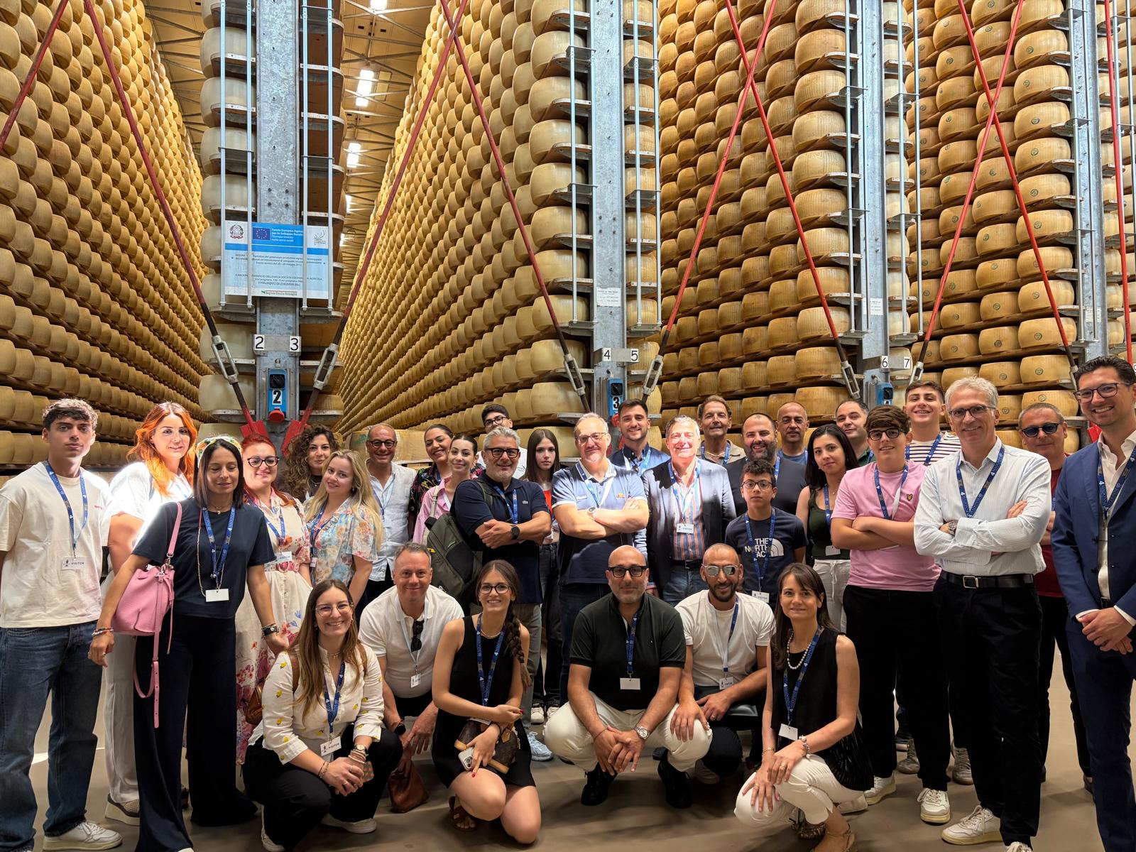 La delegazione di Piccola Industria Unindustria Calabria durante la missione istituzionale in Emilia-Romagna, promossa per rafforzare il confronto tra territori e favorire lo scambio di esperienze tra imprese e sistema associativo.