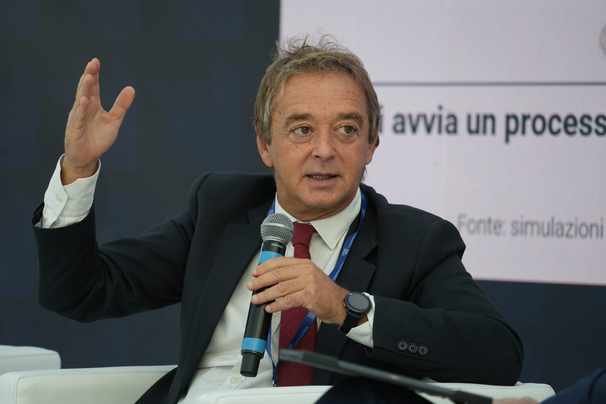 Alessandro Fontana, direttore del Centro Studi Confindustria, presenta le previsioni per l’economia italiana alla Lanterna di Fuksas, a Roma.